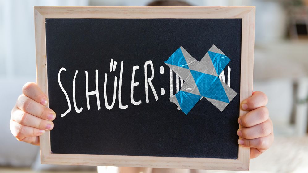Symbolbild Gendern an bayerischen Schulen verboten (Fotomontage) | Bild:picture alliance / CHROMORANGE | Michael Bihlmayer