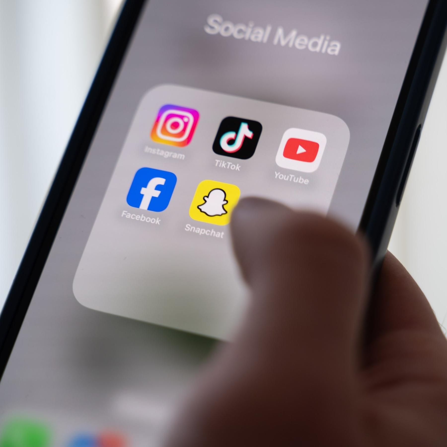 Sollen Social-Media für Minderjährige verboten werden?
