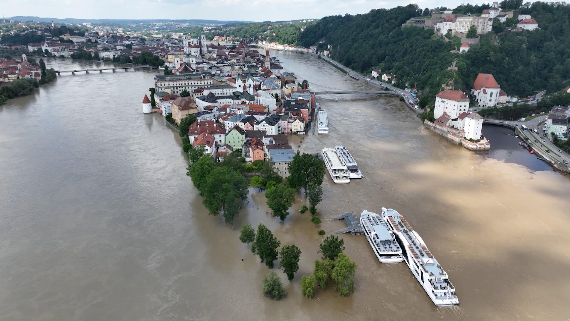 Drei Flüsse - eine Wasserfläche: Passau am Mittwoch