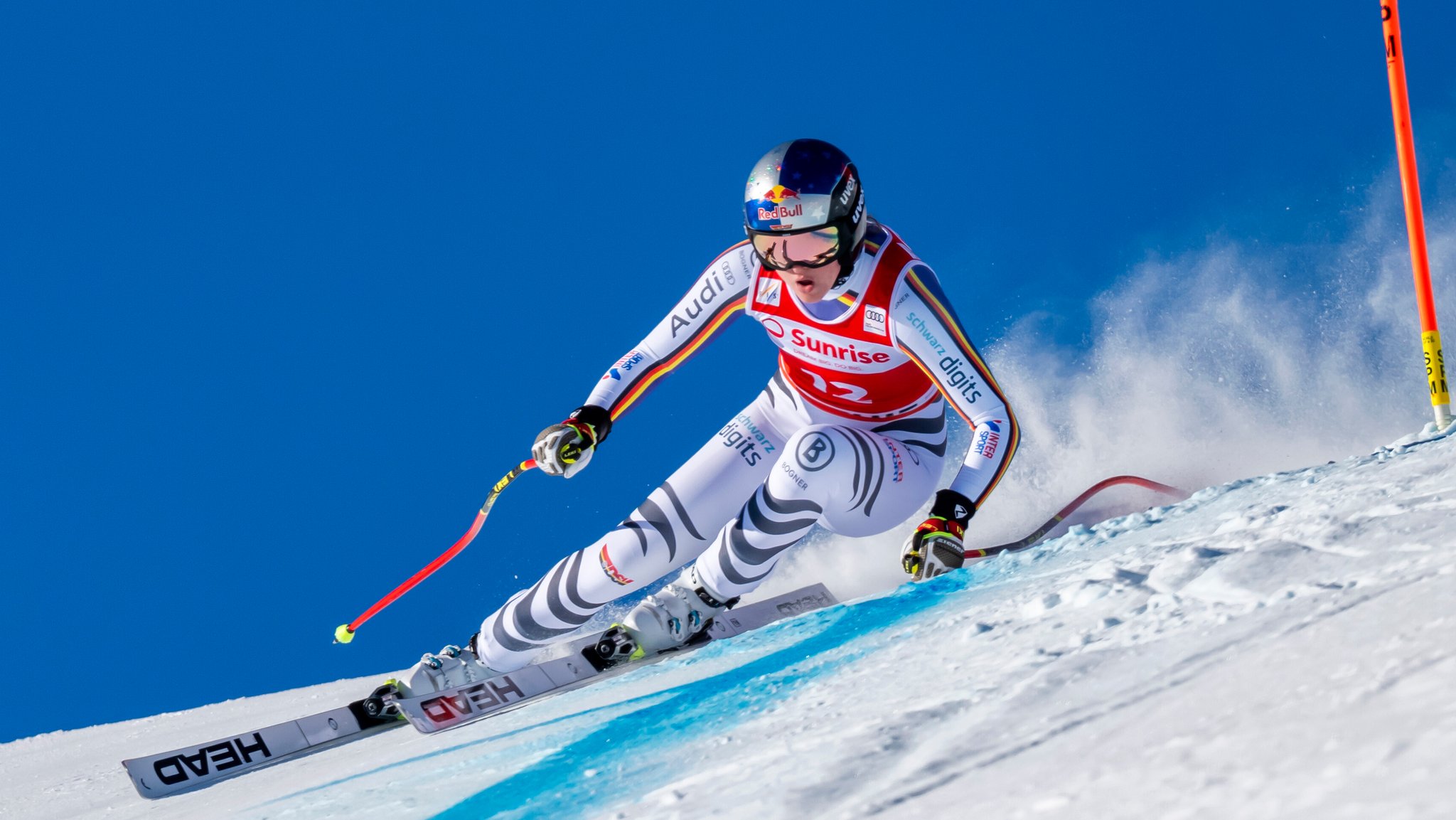 Die Siegerin Emma Aicher in St. Moritz | Bild: picture alliance Die Siegerin Emma Aicher in St. Moritz