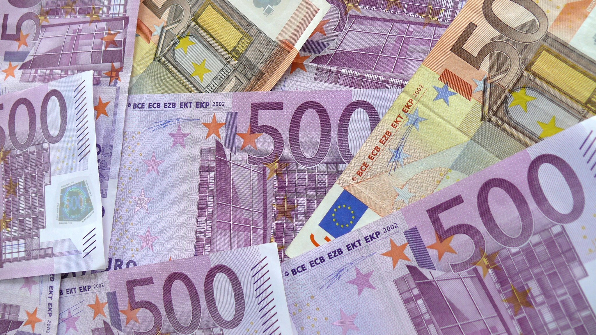 500-Euro- und 50-Euro-Scheine