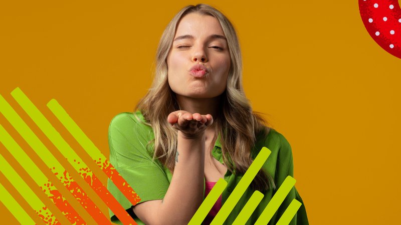 Man sieht eine junge, attraktive Frau, die der Kamera einen Luft-Kuss zuwirft. | Bild: picture alliance/ Zoonar/ Kristina Kokhanova/ Bildmontage BR Man sieht eine junge, attraktive Frau, die der Kamera einen Luft-Kuss zuwirft.