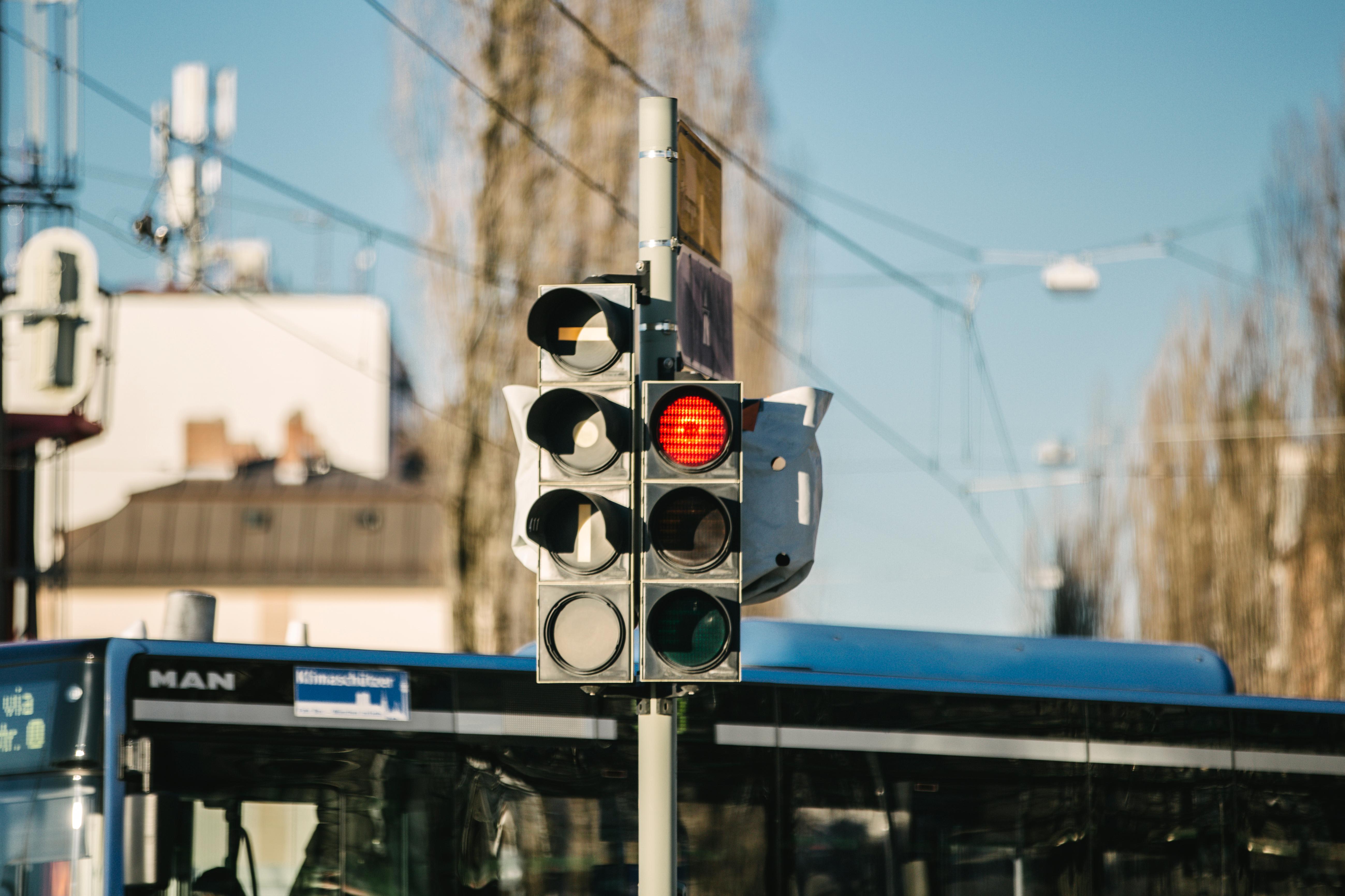 News Aus Dem Straßenverkehr: Autos, Verkehrsmeldungen Und Mehr | BR24