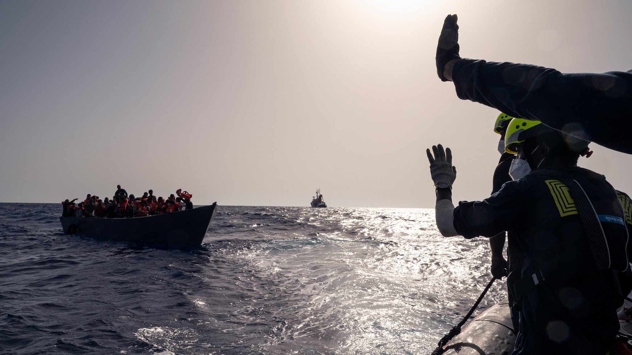 "Humanity 1" rettet 45 Menschen aus Seenot im Mittelmeer