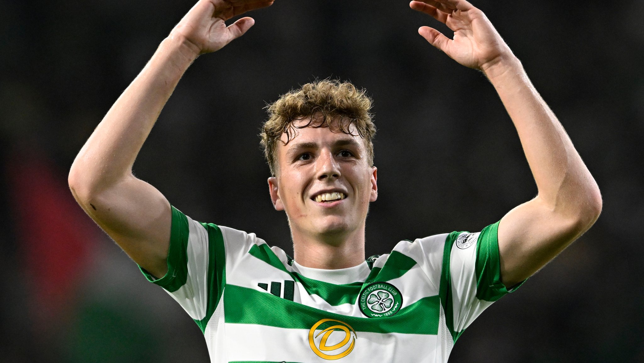 Gefeiert bei Celtic Glasgow: Der Ex-Augsburger Arne Engels.