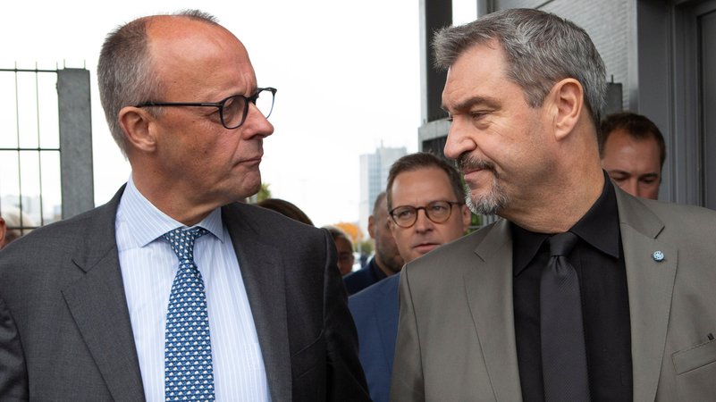 Archivbild: Friedrich Merz und Markus Söder | Bild: picture alliance / Ulrich Baumgarten | Ulrich Baumgarten Archivbild: Friedrich Merz und Markus Söder