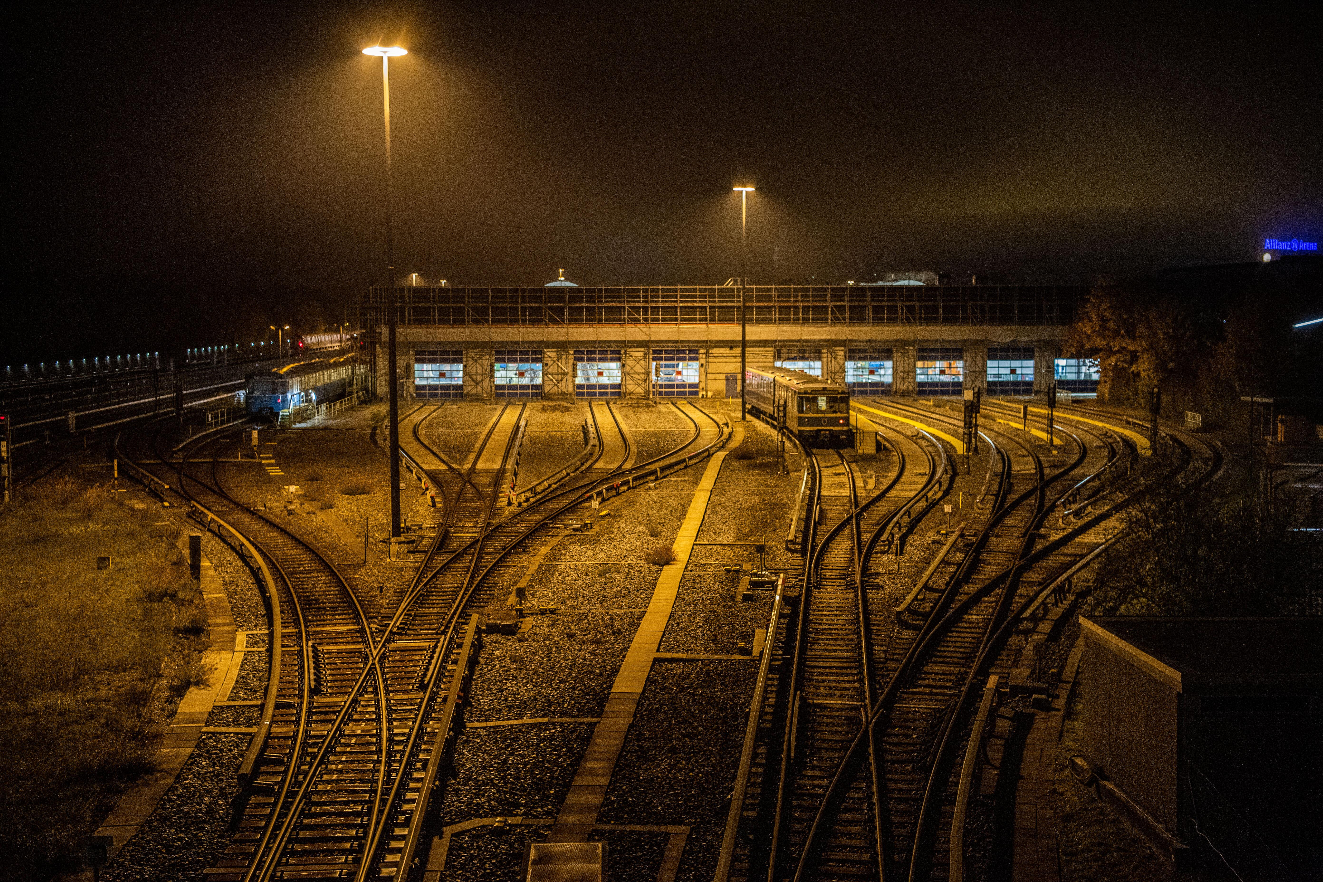 U-Bahnzüge in München: Ab dem frühen Morgen dürfen sie wieder aus ihrem Depot in Fröttmaning