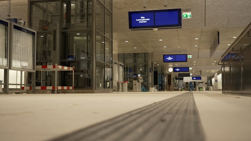 Neue Verteilebene im Augsburger Hauptbahnhof