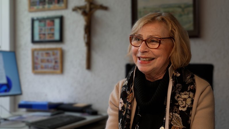 Die 74-jährige Marianne Krohnen ist Bayerns dienstälteste Bürgermeisterin und strebt eine achte Amtszeit an. | Bild: BR / Kai Asmussen Die 74-jährige Marianne Krohnen ist Bayerns dienstälteste Bürgermeisterin und strebt eine achte Amtszeit an.