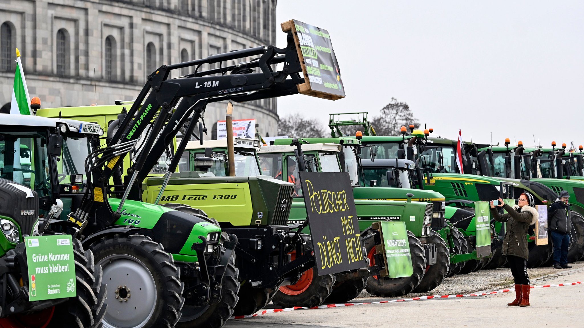 Reaktion auf Bauernproteste: Weniger Papierkram und Kontrollen