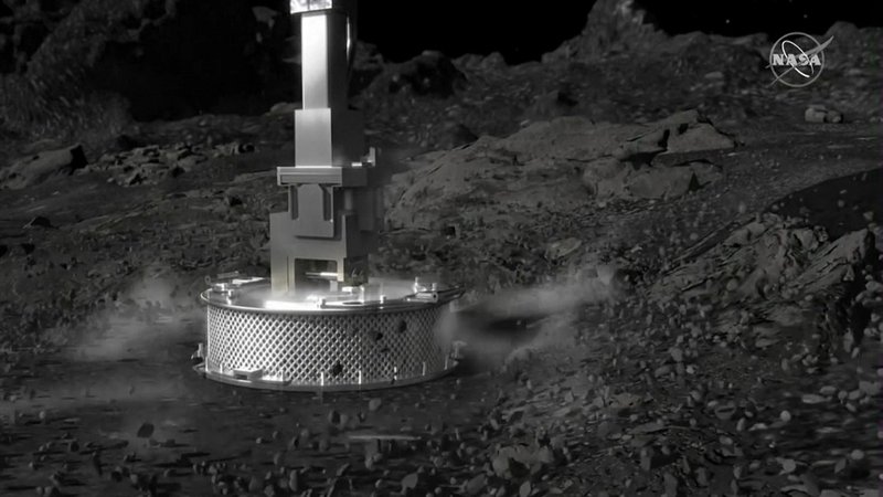 Erfolg für die Nasa und zugleich Höhepunkt der mehrjährigen Mission: Die  Raumsonde OSIRIS-Rex hat quasi im Flug Gesteinsproben vom Asteroiden Bennu gesammelt.