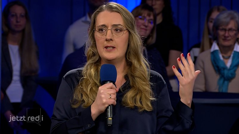 Katharina Dröge, Fraktionsvorsitzende der Grünen im Bundestag, bei "jetzt red i" | Bild: BR Katharina Dröge, Fraktionsvorsitzende der Grünen im Bundestag, bei "jetzt red i"