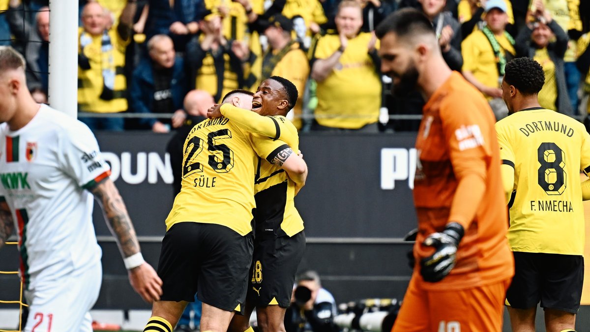 Schwarz-gelber Torhagel: Dortmund fegt FC Augsburg vom Platz 