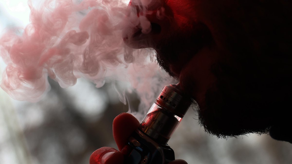 Krampfanfälle und Psychosen: Polizei warnt vor "Baller-Liquids"