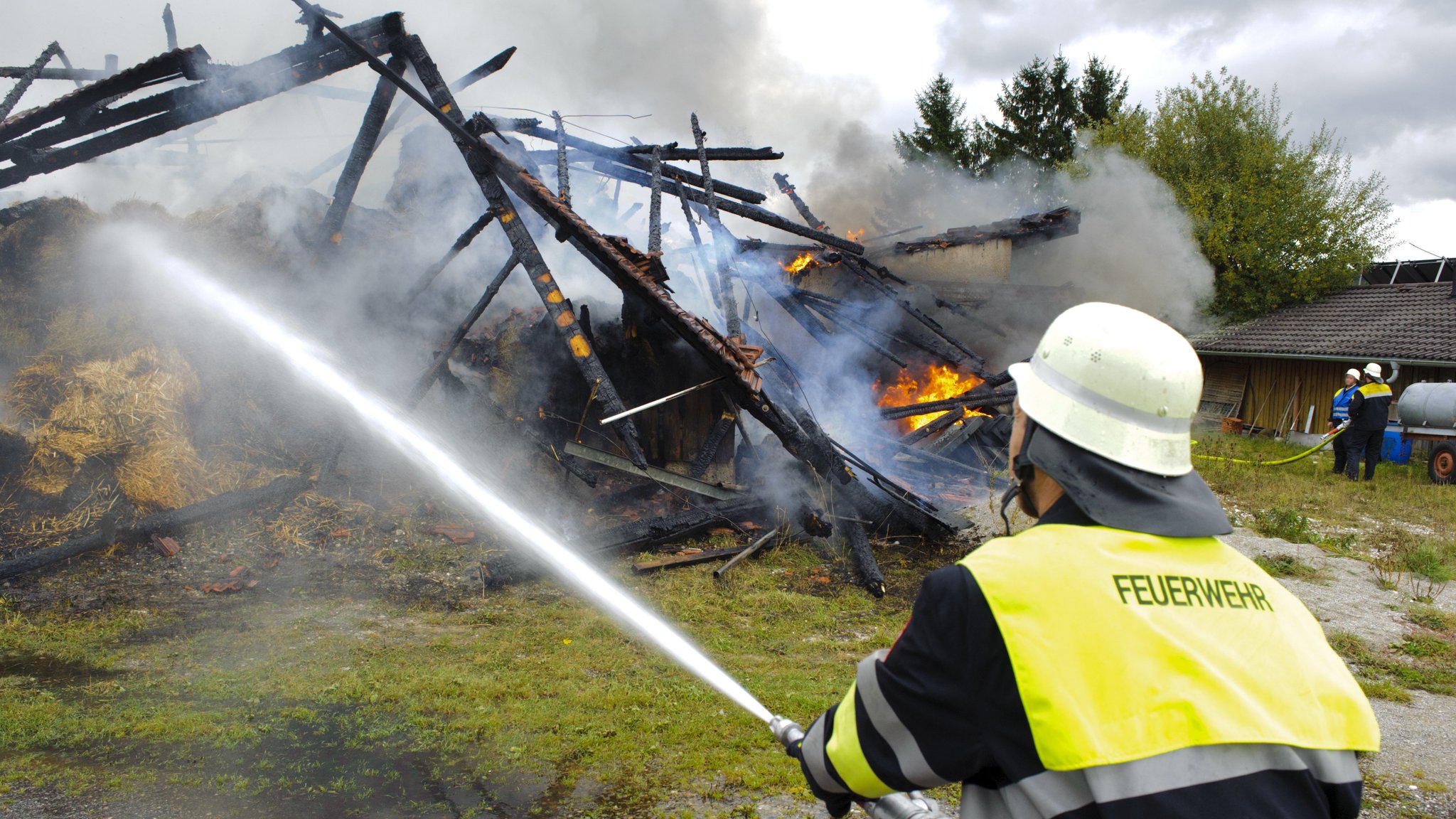 Altersgrenze für Feuerwehrler soll fallen - Löschen mit 65+