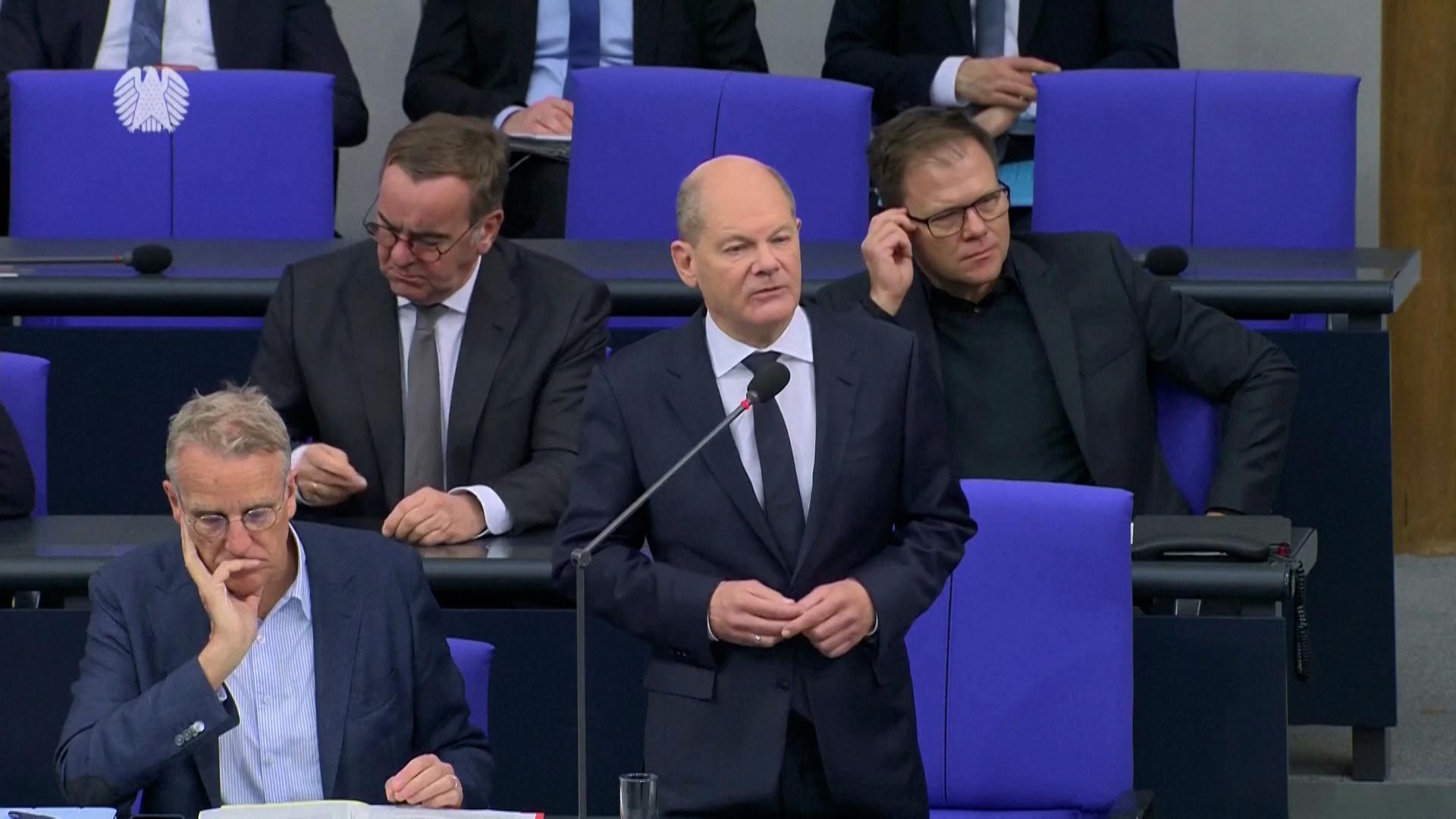 Scholz-Befragung im Bundestag