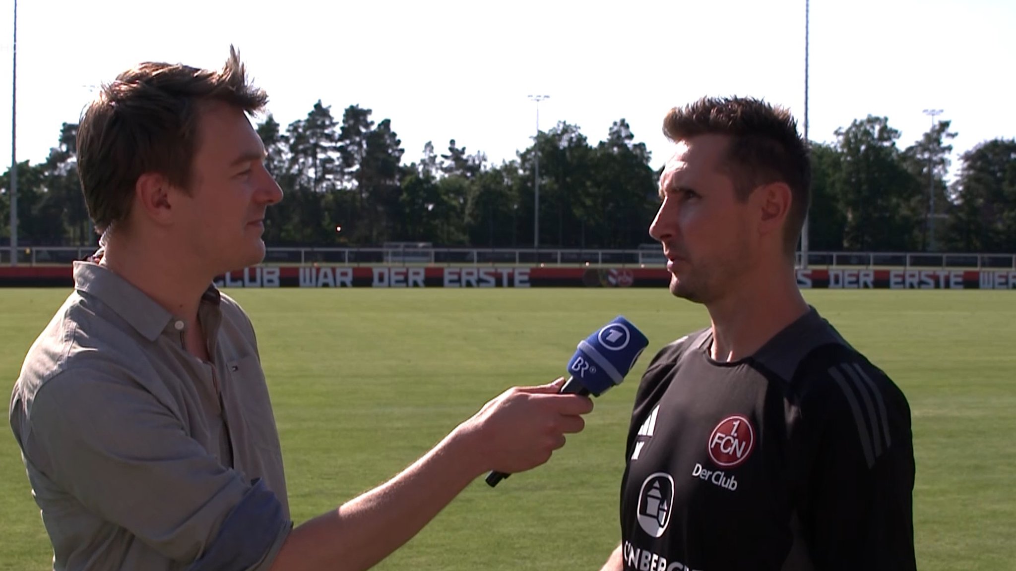 Daniel Peter interviewt Miroslav Klose.