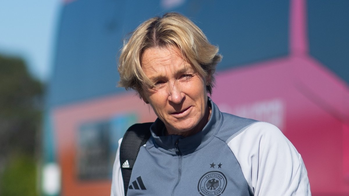 Martina Voss-Tecklenburg, Bundestrainerin der deutschen Frauen-Fußballnationalmannschaft,.