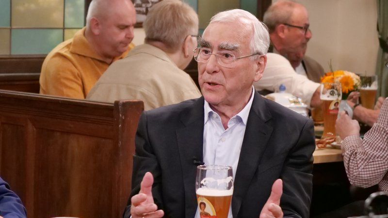 Theo Waigel (CSU) am BR Sonntags-Stammtisch | Bild: BR/Andreas Schroll Theo Waigel (CSU) am BR Sonntags-Stammtisch