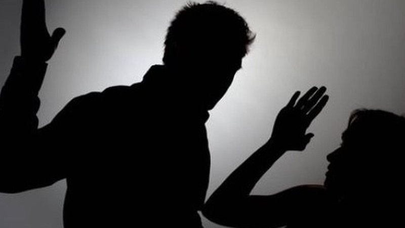 (Symbolbild) Häusliche Gewalt gegen Frauen | Bild: planet-wissen.de (Symbolbild) Häusliche Gewalt gegen Frauen