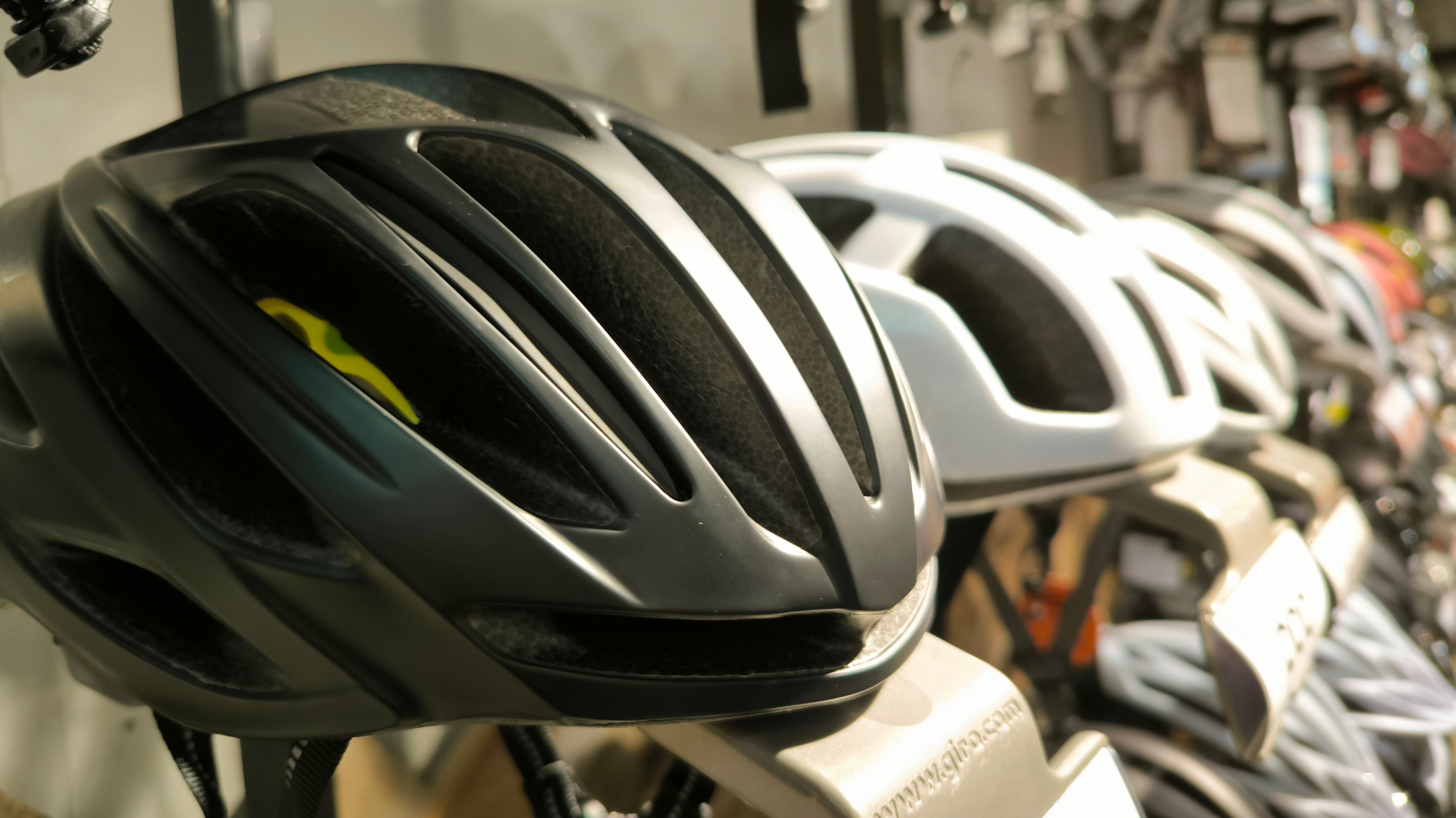 Unflle beim Fahrradfahren: "Keinen Meter ohne Helm" | BR24