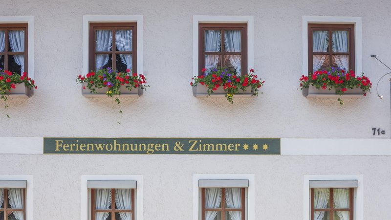 Symbolbild: "Mietwucher" Oktoberfest: Wie lässt sich das stoppen? | Bild: picture alliance / imageBROKER | Torsten Krüger Symbolbild: "Mietwucher" Oktoberfest: Wie lässt sich das stoppen?