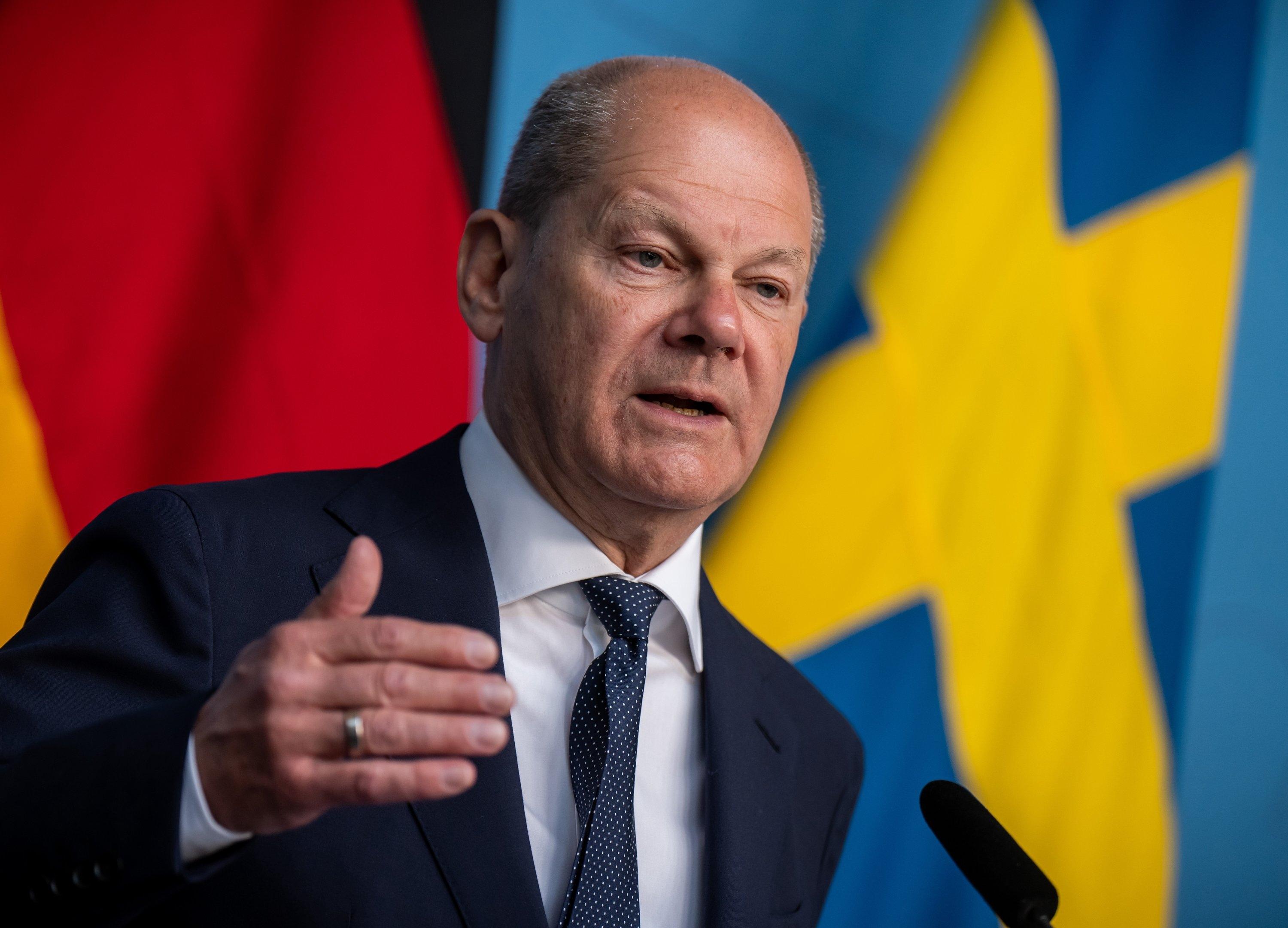 Bundeskanzler Olaf Scholz (SPD) bei der Pressekonferenz mit dem Ministerpräsidenten von Schweden in Stockholm.
