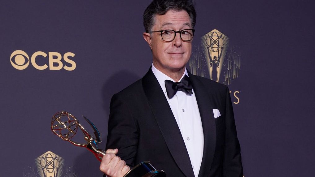 Late-Night-Comedian Stephen Colbert zu Trump: "Go f*** yourself" | BR24