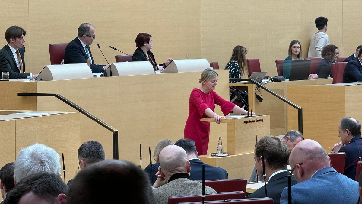 Bayerischer Landtag debattiert über AfD-Verbot