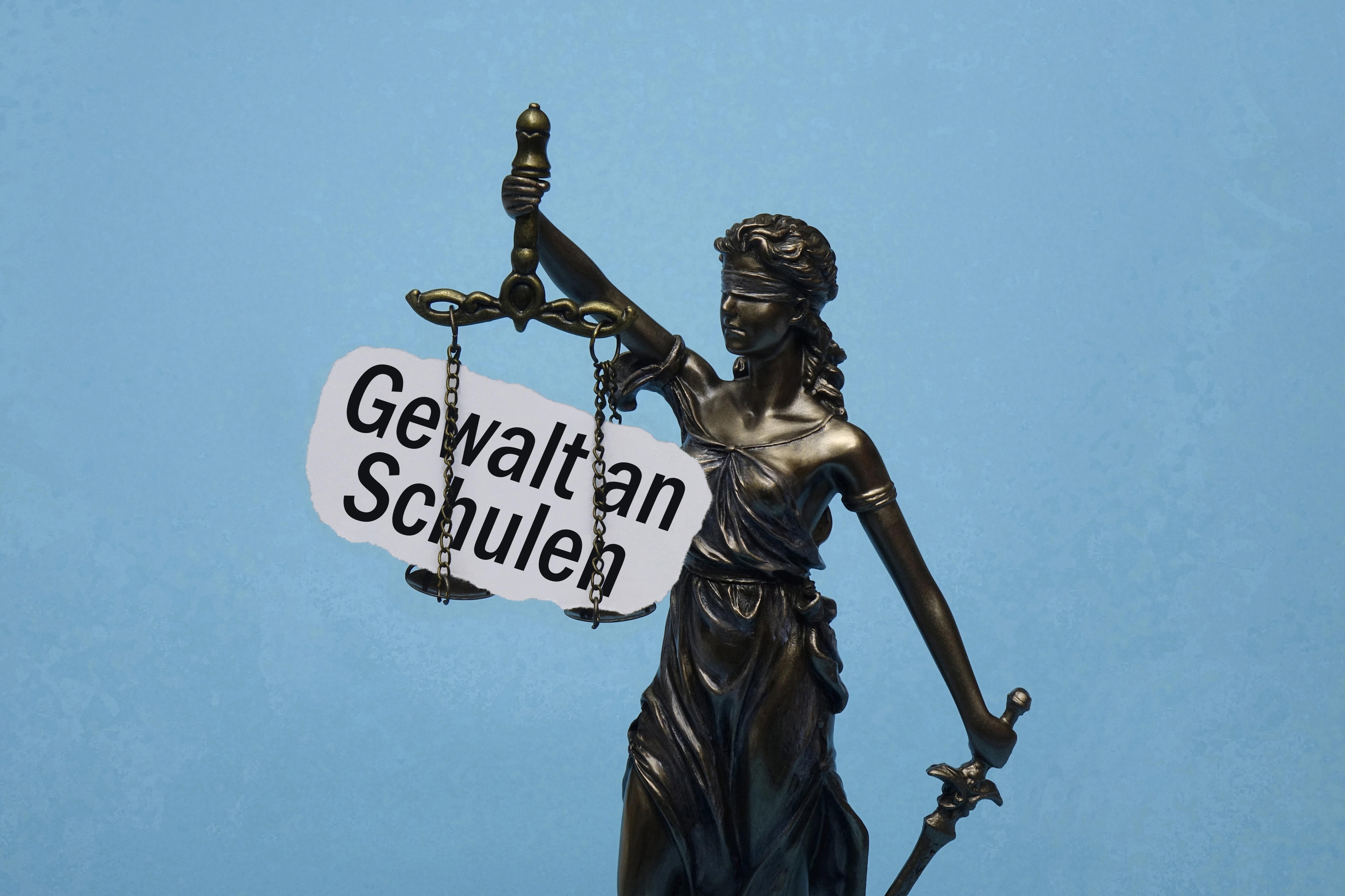 Ein Symbolbild für "Gewalt an Schulen". 