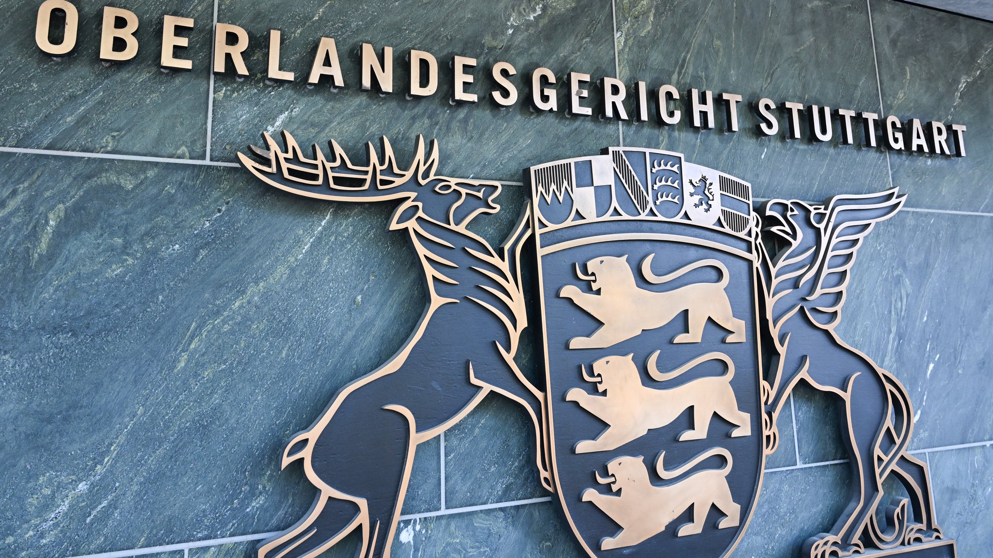 Russische Sabotage? Zwei mutmaßliche Agenten angeklagt