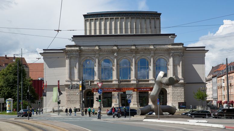 Theater Augsburg "Großes Haus" in Augsburg am Kennedyplatz - zur Zeit wird es renoviert. | Bild: Foto: BR/Alexander Krauß