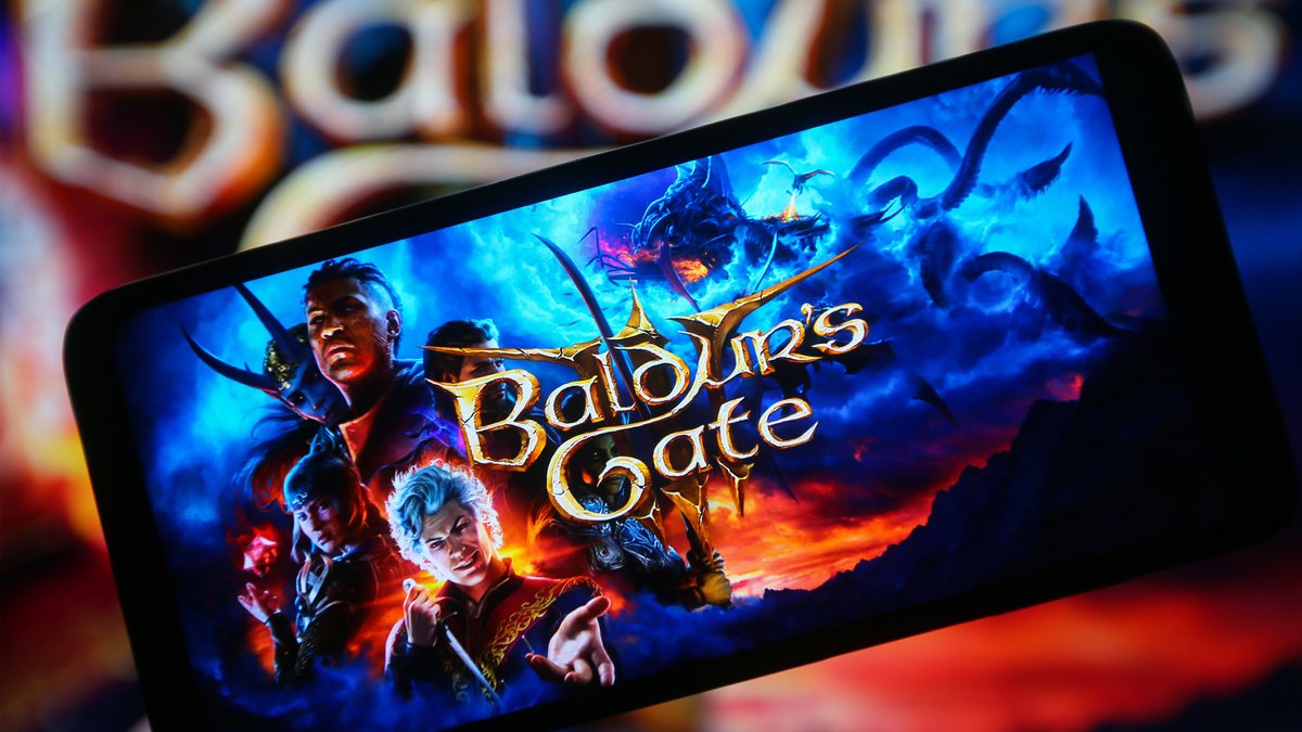 Emblem des Rollenspiels "Baldurs Gate 3" auf einem Smartphone