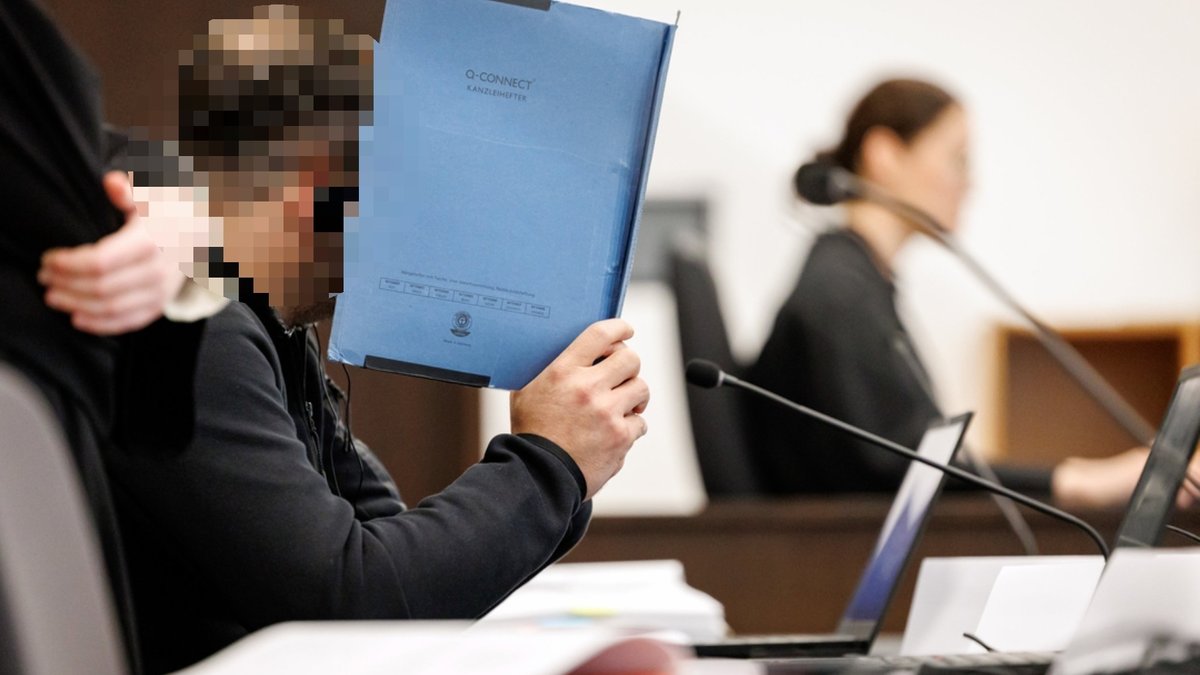 Lebenslange Haft nach versuchtem Femizid auf Spielplatz