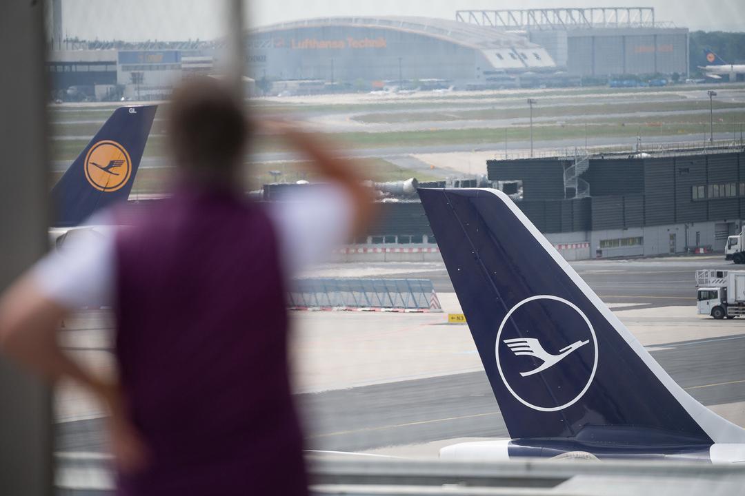 LufthansaStreik Flug gecancelt, was tun? BR24