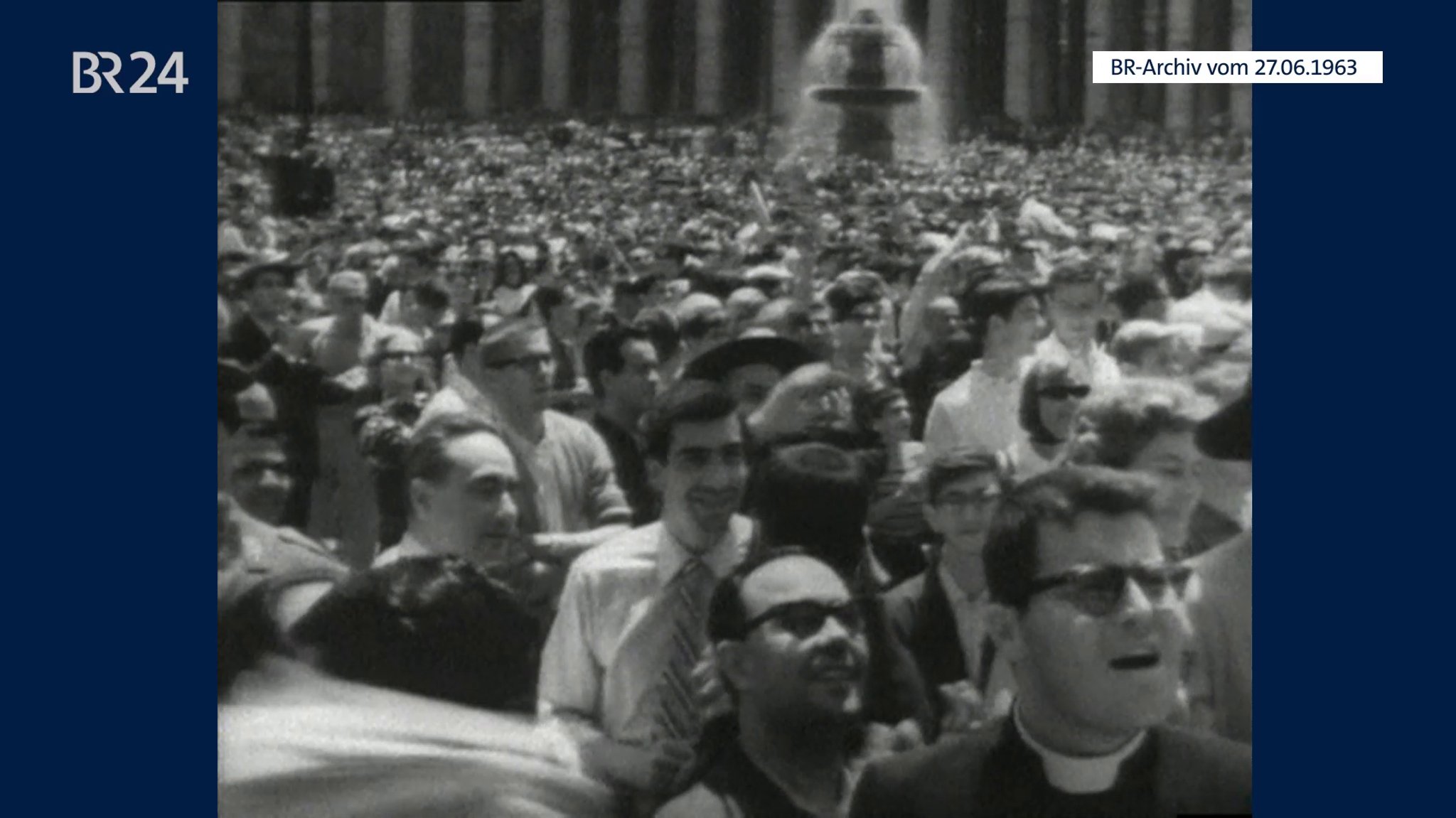 Menschenmenge auf dem Petersplatz | Bild: BR-Archiv Menschenmenge auf dem Petersplatz