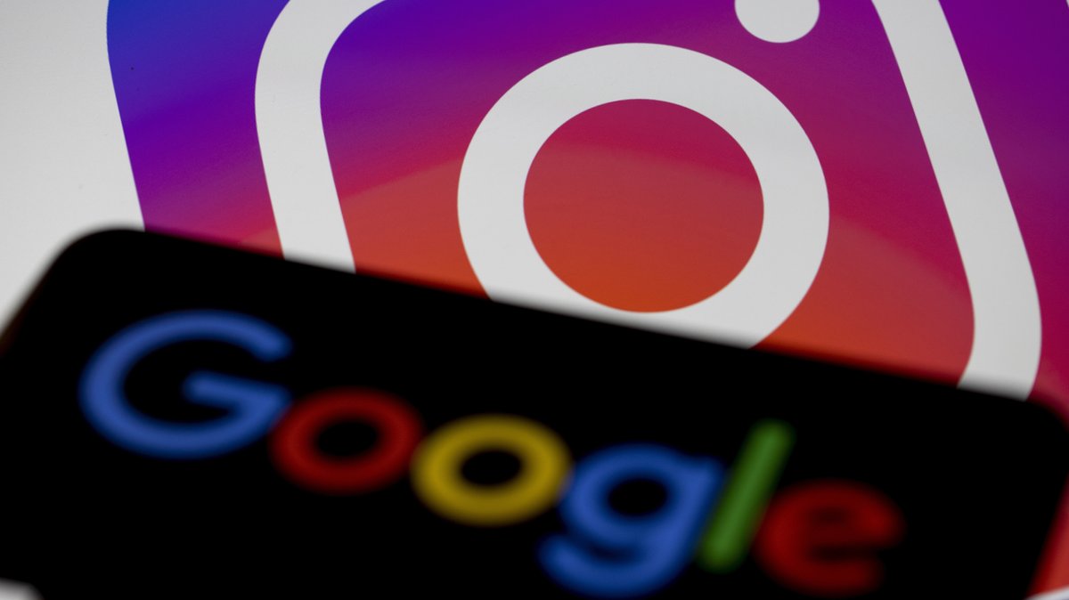 Google-Schriftzug im Vordergrund und Instagram-Logo im Hintergrund (Symbolbild)