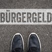 Bayern 2 debattiert: Wie geht es weiter nach dem Bürgergeld? | Bild: picture alliance / CHROMORANGE | Michael Bihlmayer