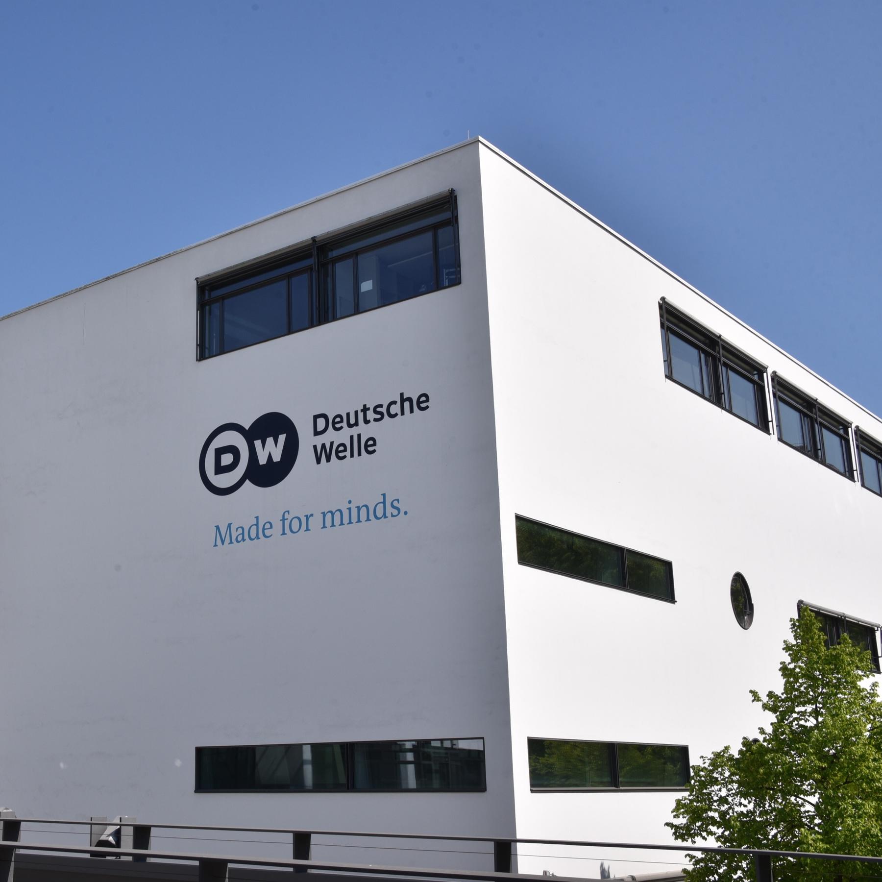 Deutsche Welle: Kürzungen und ein verhafteter Kollege