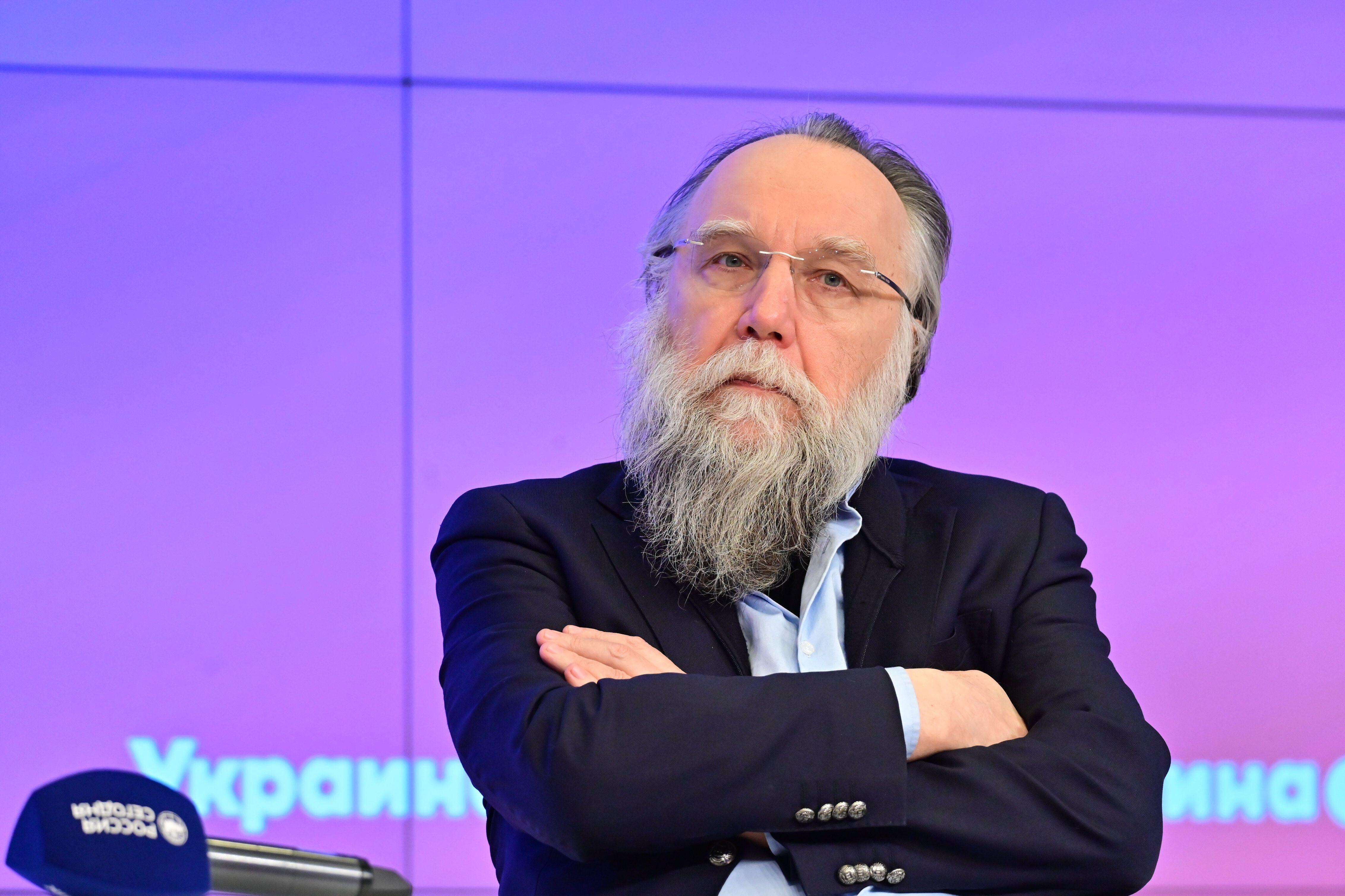 Porträt des Publizisten auf einer Konferenz am 18. Dezember 2026