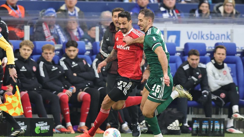 Schalke 04 - 1. FC Nürnberg | Bild: pa/dpa Schalke 04 - 1. FC Nürnberg