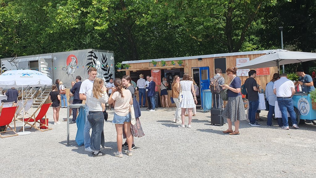 Null-Promille-Premiere: Münchens erster alkoholfreier Biergarten | BR24