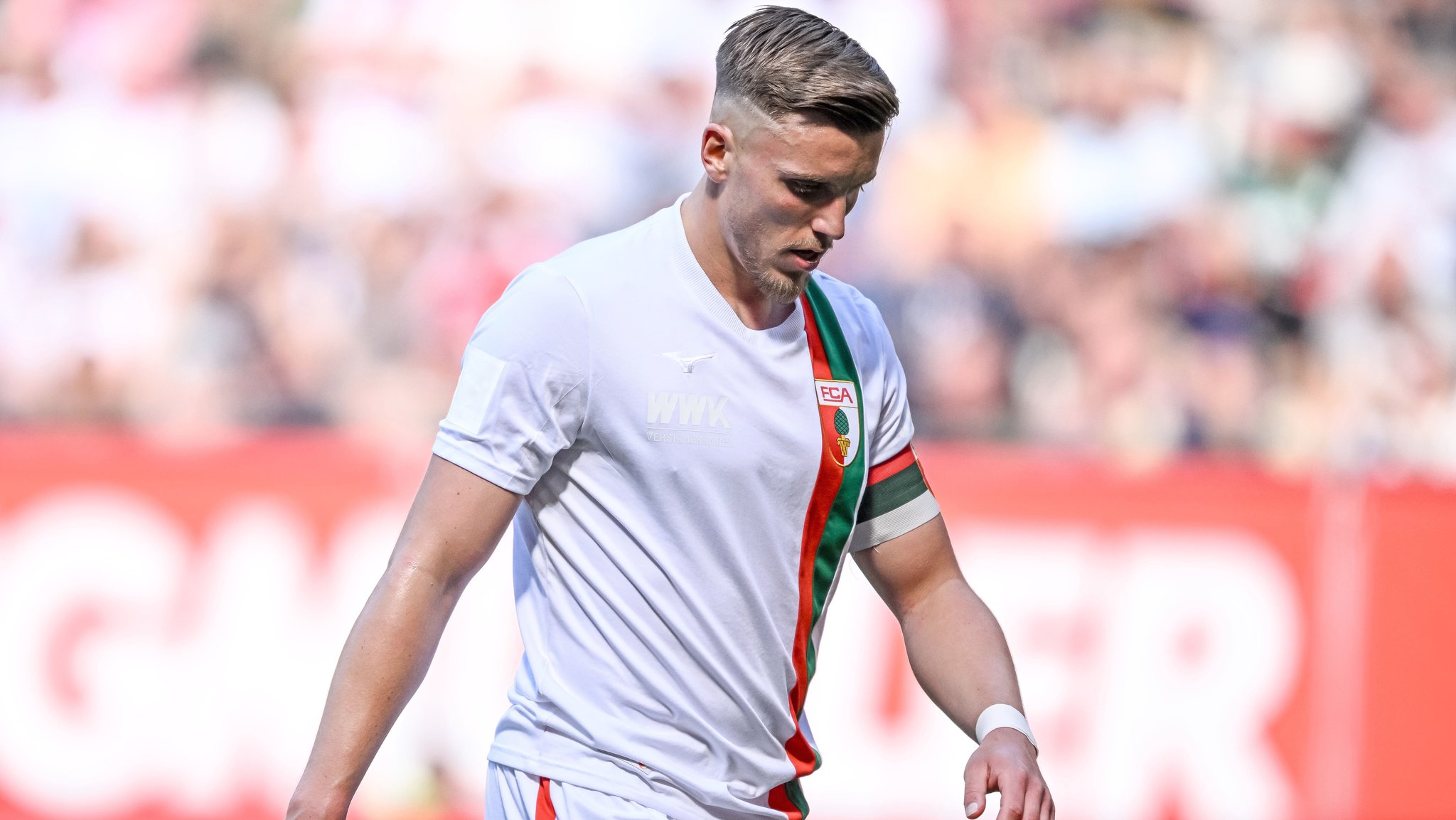 Ermedin Demirovic, Kapitän FC Augsburg