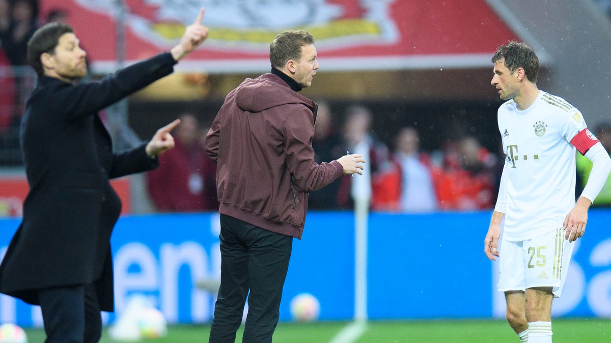Mögliche Trainerkandidaten beim FC Bayern (v.l.n.r.) Xabi Alonso, Julian Nagelsmann und Thomas Müller