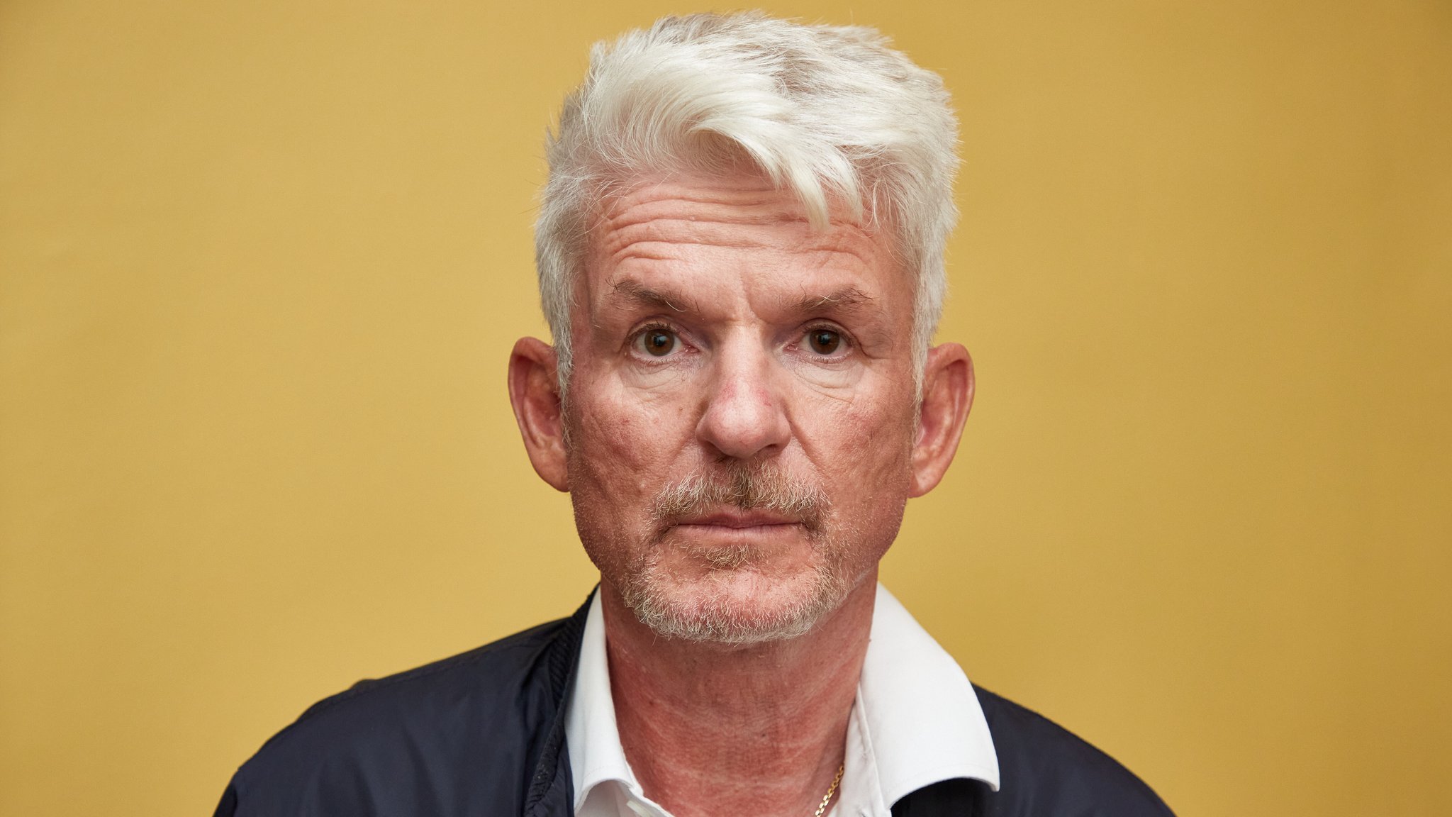 Heinz Strunk, Autor, steht anlässlich des Longlist-Abends im Literaturhaus Hamburg. | Bild: picture alliance/dpa | Georg Wendt Heinz Strunk, Autor, steht anlässlich des Longlist-Abends im Literaturhaus Hamburg.