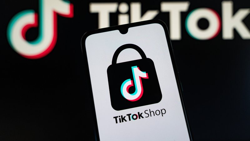 TikTok Shop in Deutschland gestartet – Zukunft oder Abzocke? | Bild: picture alliance / Hans Lucas | Jean-Marc Barrère TikTok Shop in Deutschland gestartet – Zukunft oder Abzocke?
