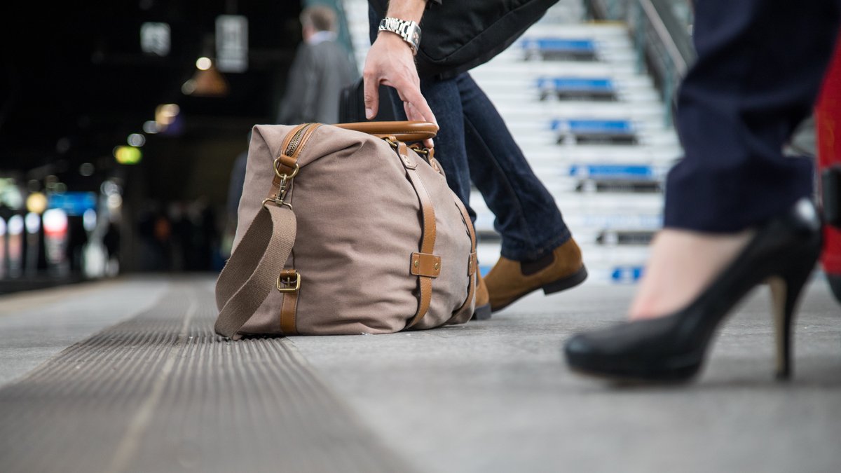 Weihnachts-Reiseverkehr: Polizei warnt vor Gepäckdieben