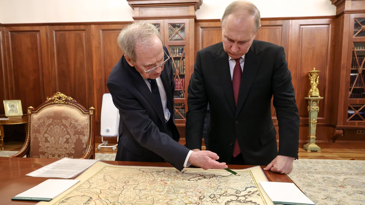 "Völlig ausgeflippt": Putin sorgt mit Landkarte für Aufregung