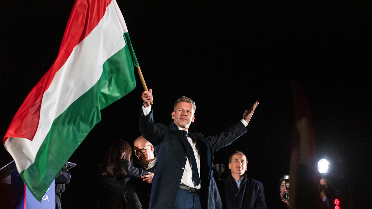 Regierungswechsel in Ungarn: Budapest feiert Wahlsieger Magyar