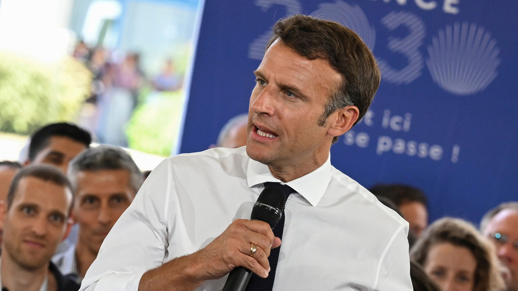 Angesichts der Sorgen vor Energieknappheit will Frankreichs Präsident Emmanuel Macron einen Plan für Einsparungen erarbeiten lassen.